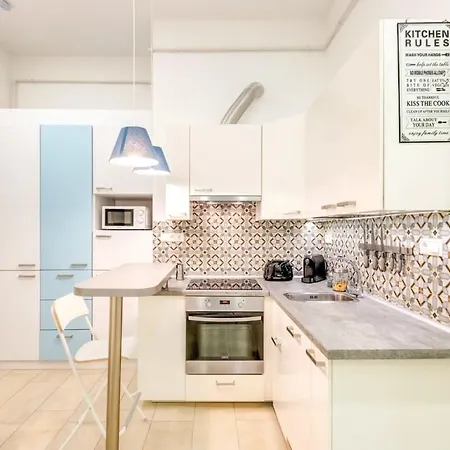 Appartement - New With Balcony - Charming *