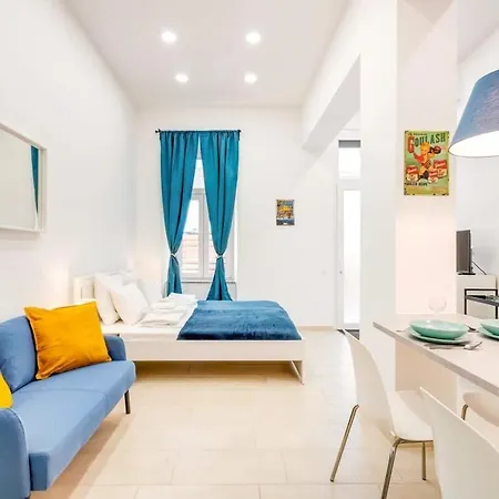 Appartement - New With Balcony - Charming *