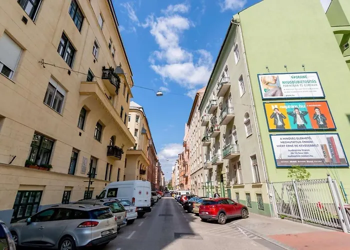 Apartament - New With Balcony - Charming