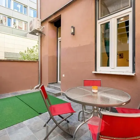 - New With Balcony - Charming *